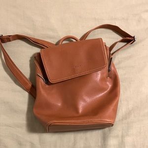 Matt & Nat leather back pack